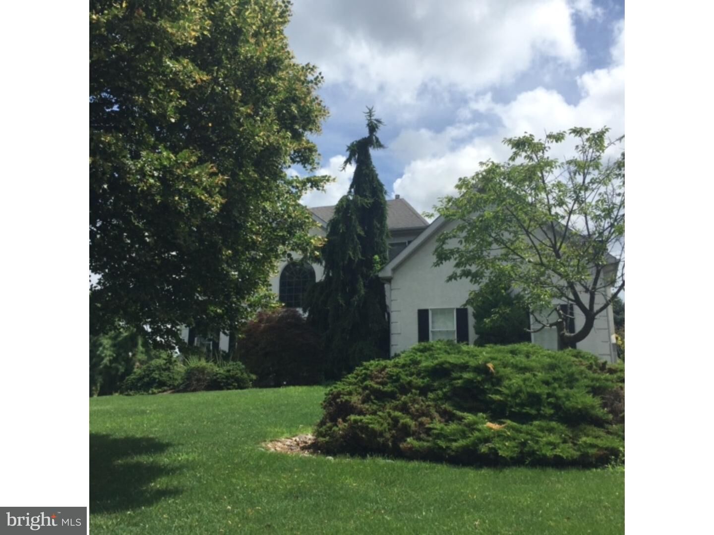 Property Photo: 22 Lenape Road PA 18954