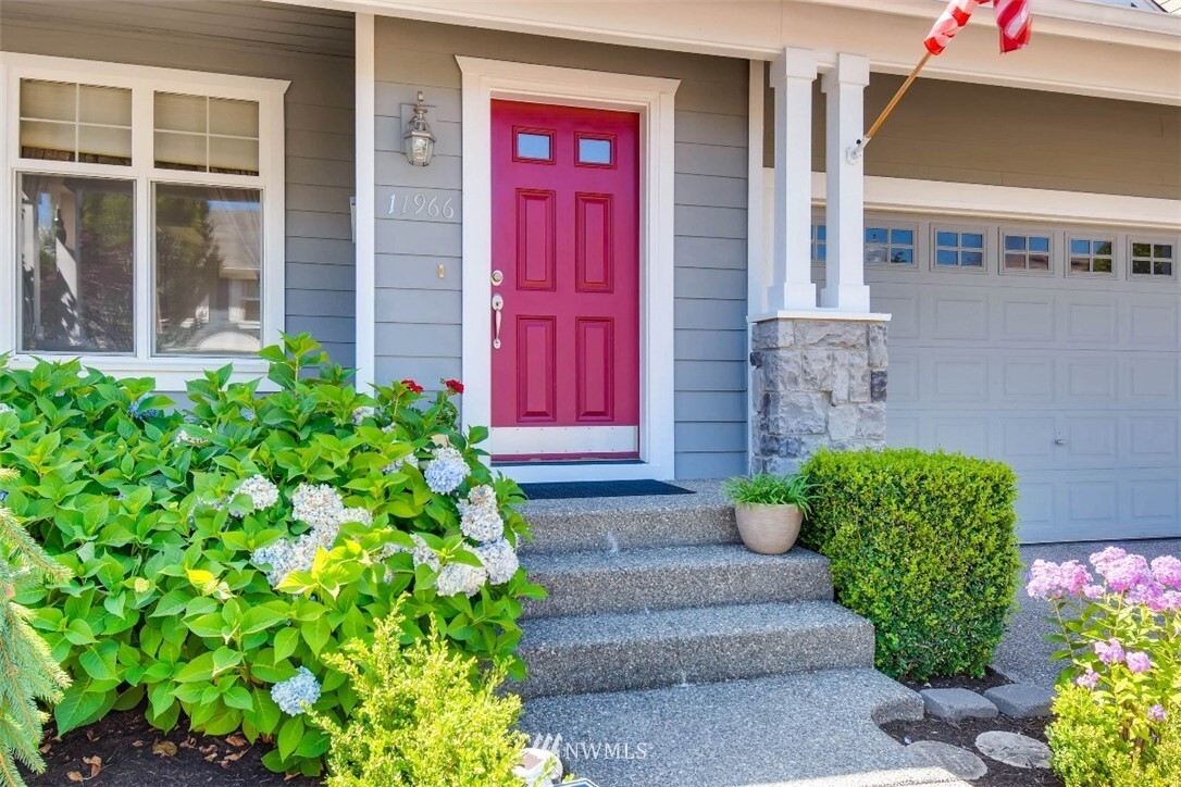 Property Photo: 11966 Wilmington Way WA 98275