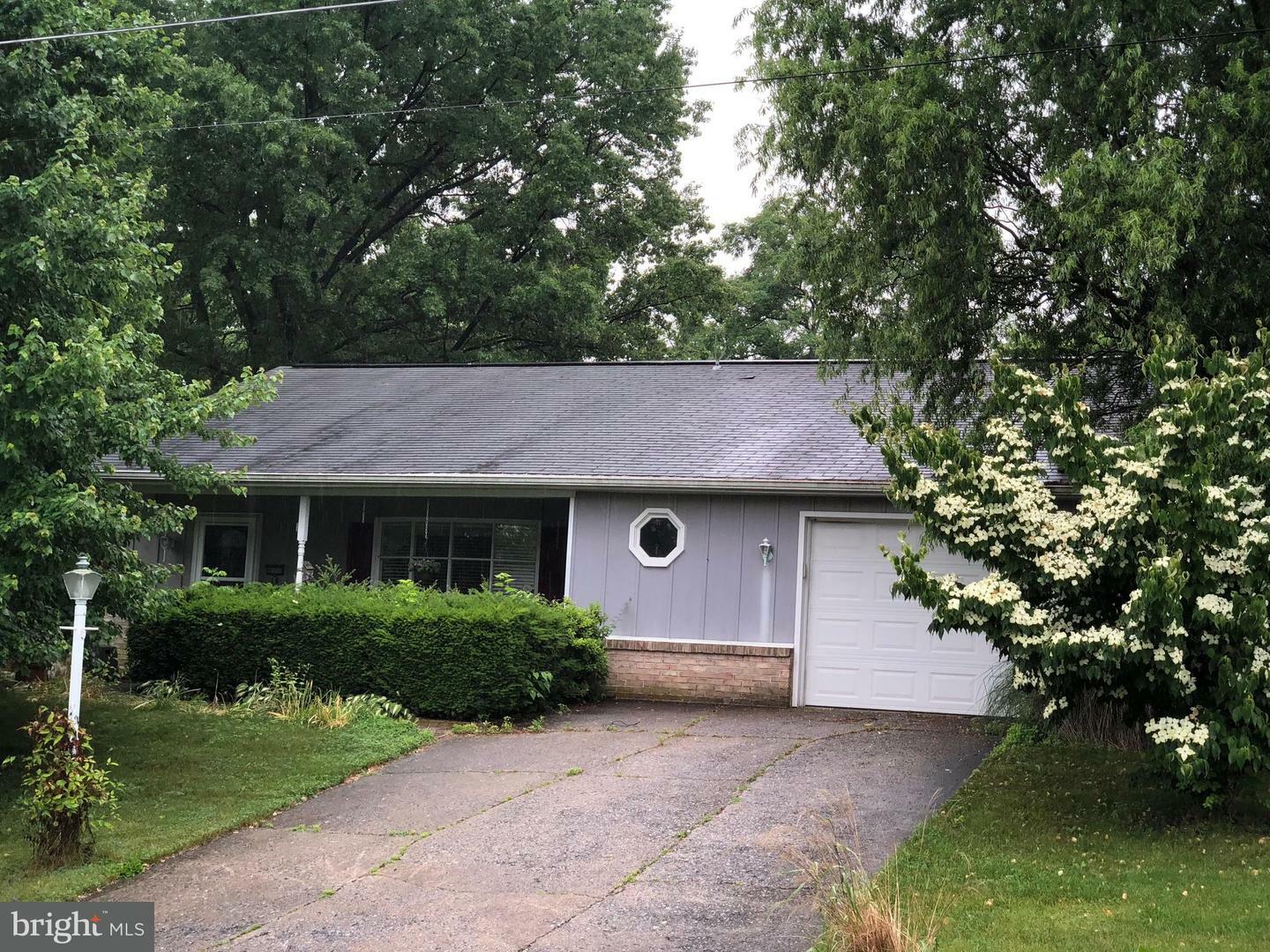 Property Photo: 16 Carriage Road PA 17070