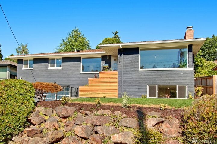 Property Photo:  7722 46th Ave SW  WA 98136 