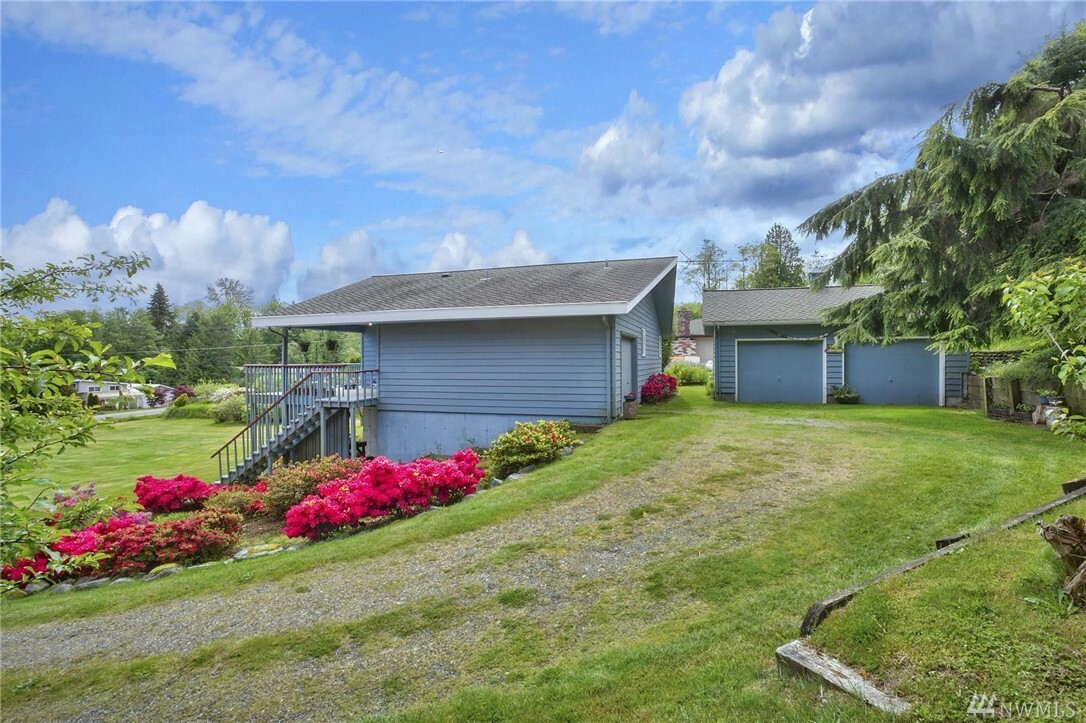 Property Photo:  2670 Locker Road SE  WA 98366 