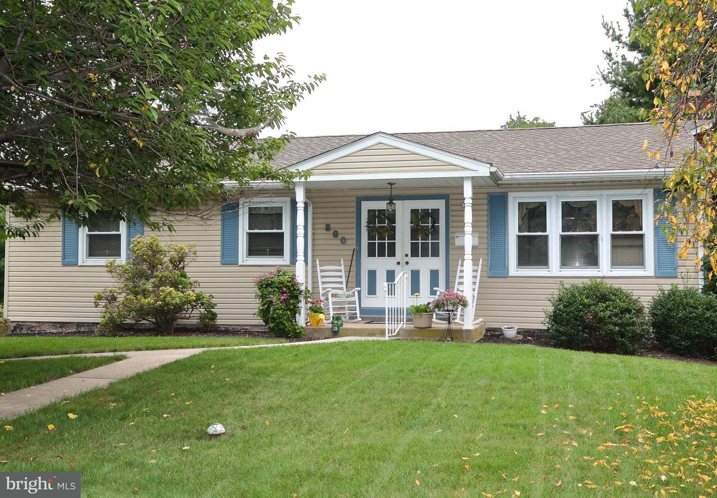 Property Photo: 880 Terrace Avenue PA 17552