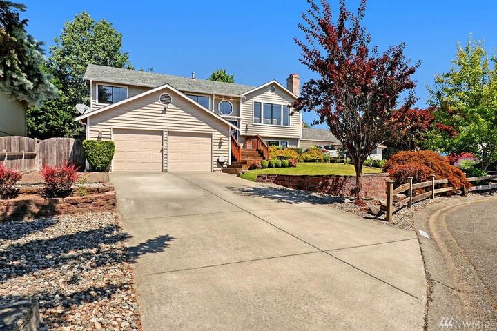 Property Photo:  3517 208th Place SW  WA 98036 