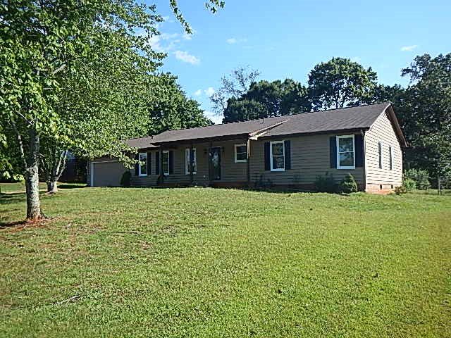 Property Photo:  110 W Forest Dr  SC 29301