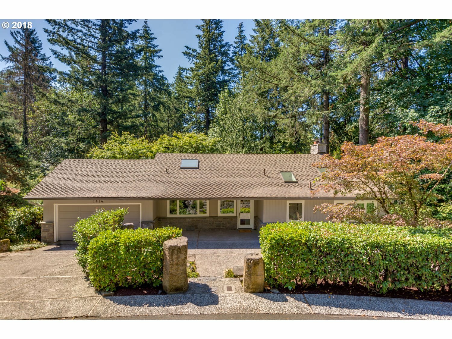 1414 SW Upland Dr  Portland OR 97221 photo
