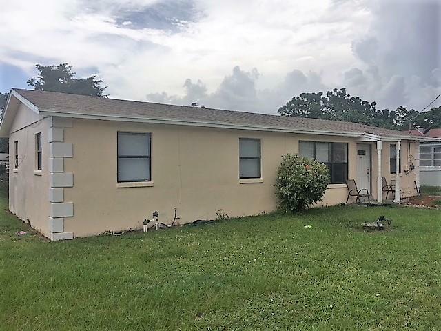 Property Photo:  1449 W 35th Street  FL 33404 