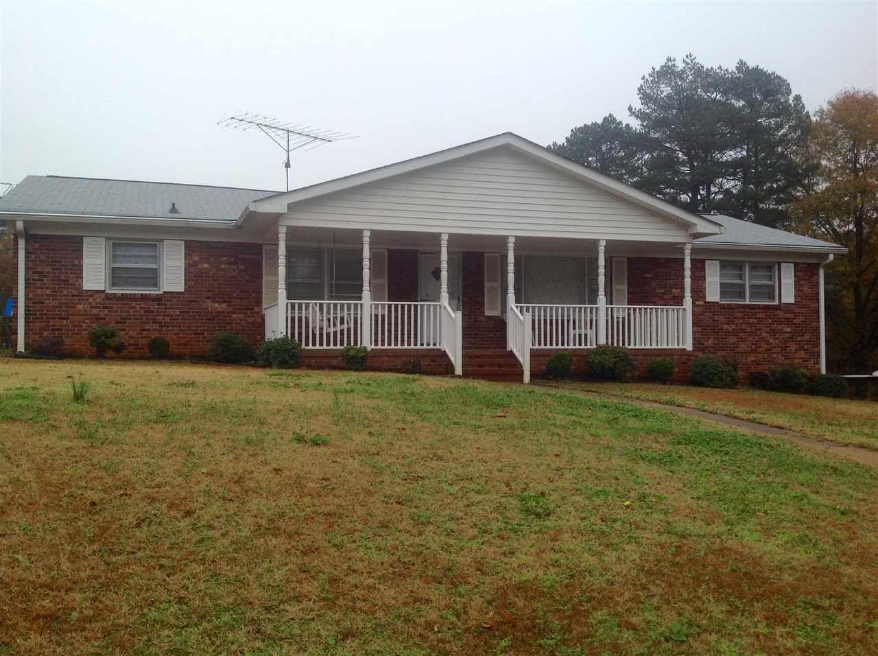 Property Photo:  108 Stribling Circle  SC 29301