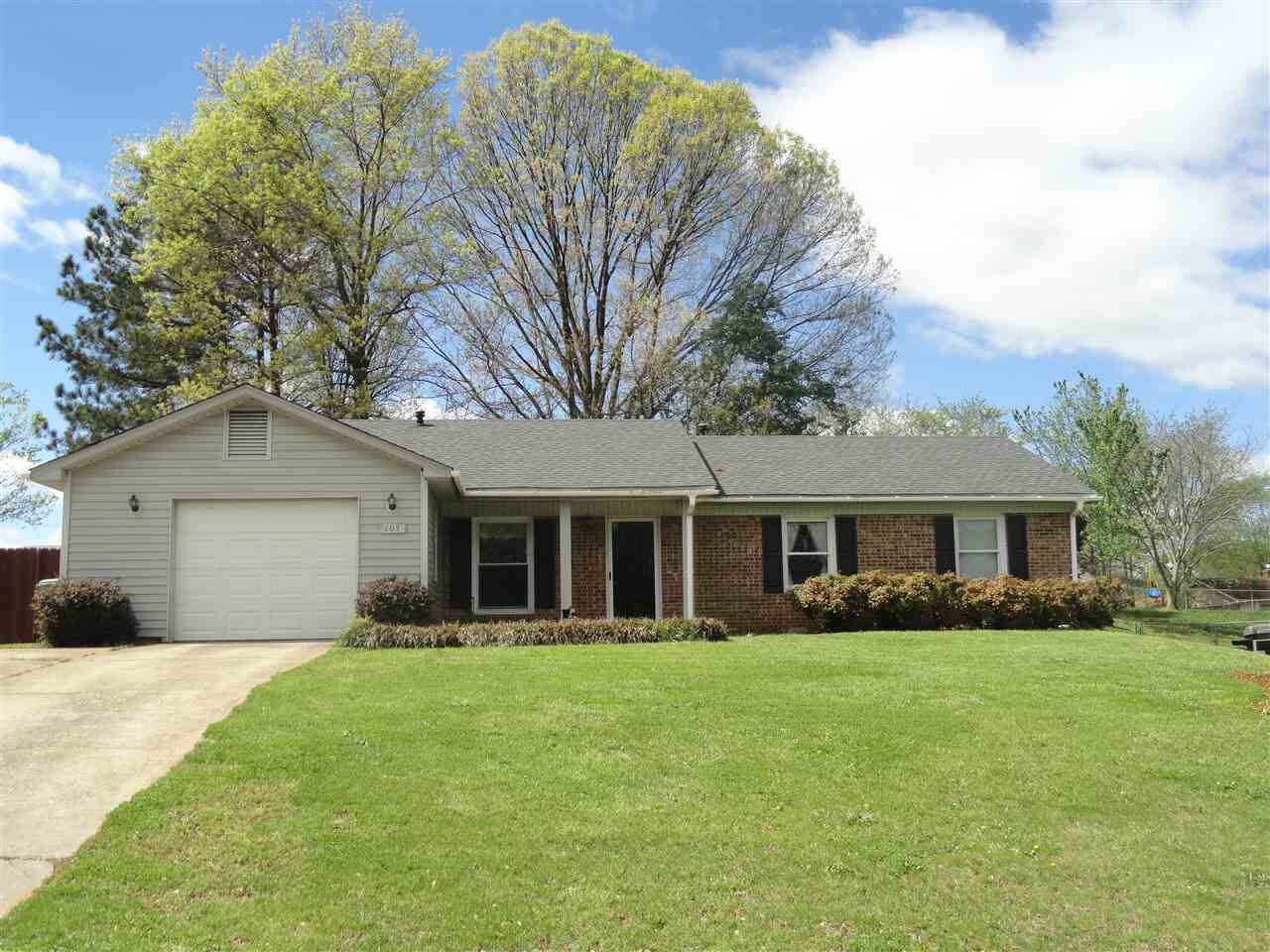 Property Photo:  103 Gower Road  SC 29303 