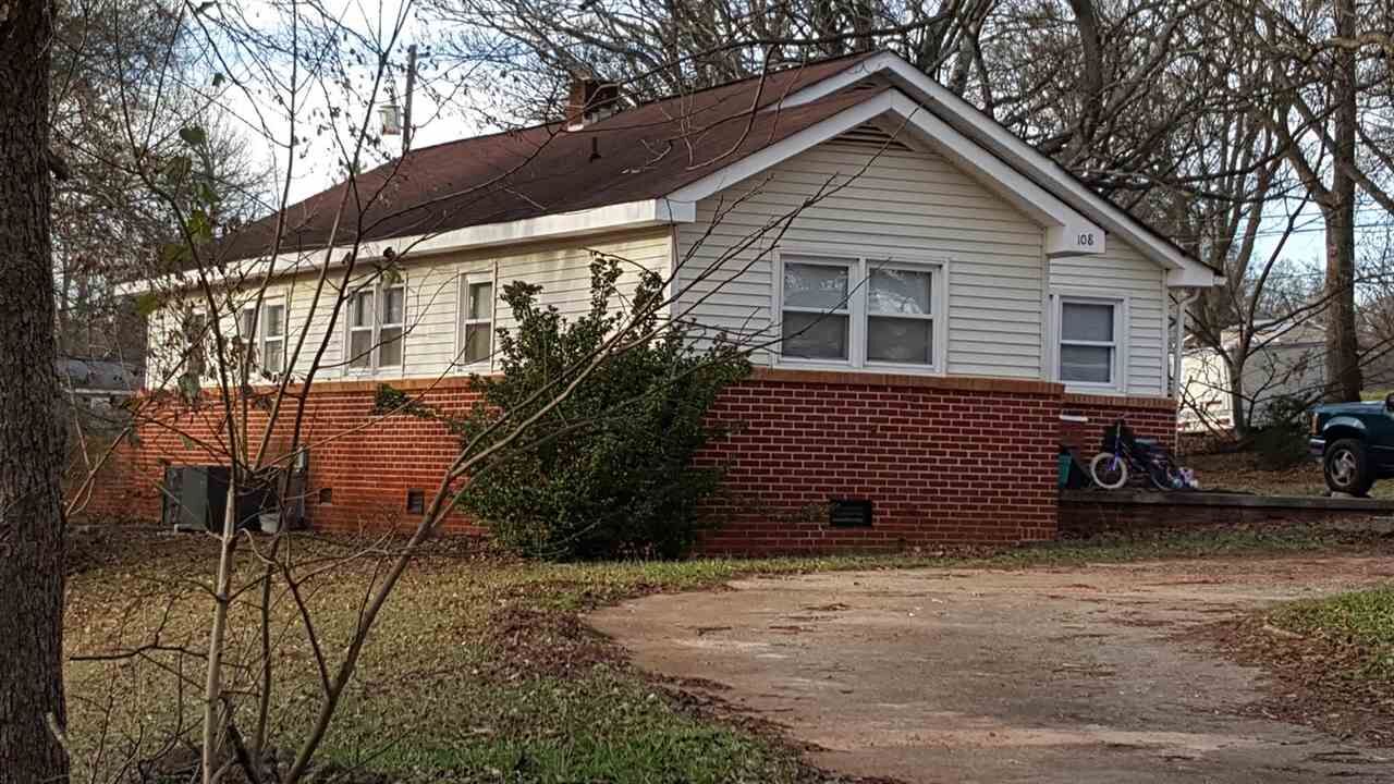 Property Photo: 108 Woods Chapel Road SC 29334