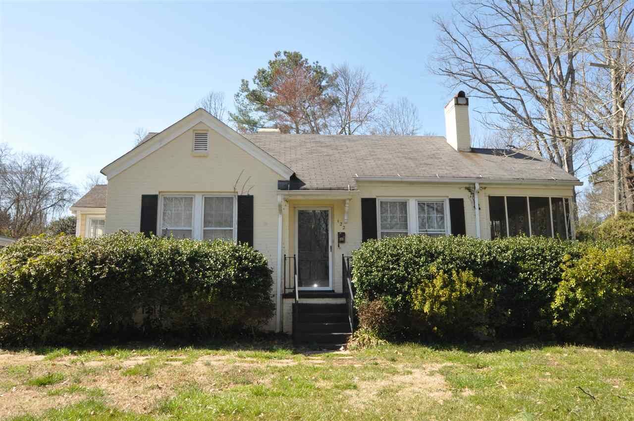 Property Photo:  122 Canterbury Road  SC 29302 