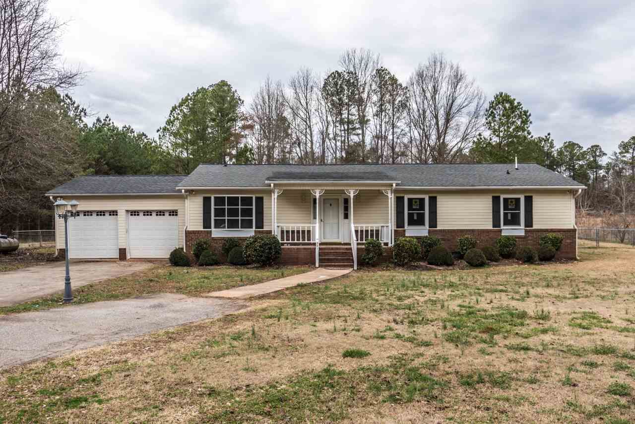 Property Photo: 381 Grace Chapel Road SC 29335