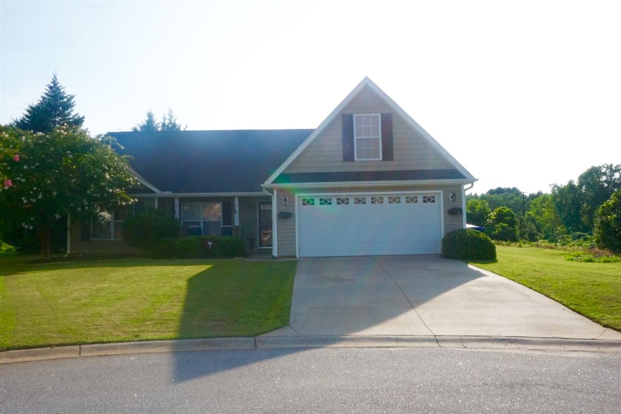Property Photo:  111 Brisbane Way  SC 29301 