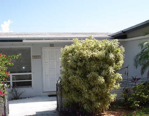 Property Photo:  1241 SE 4th Street 15  FL 33441 