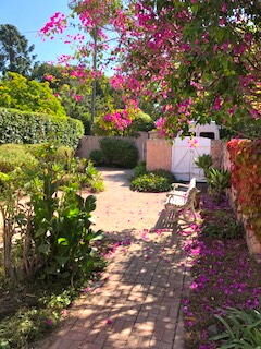 Property Photo:  269 Oak Rd  CA 93108 