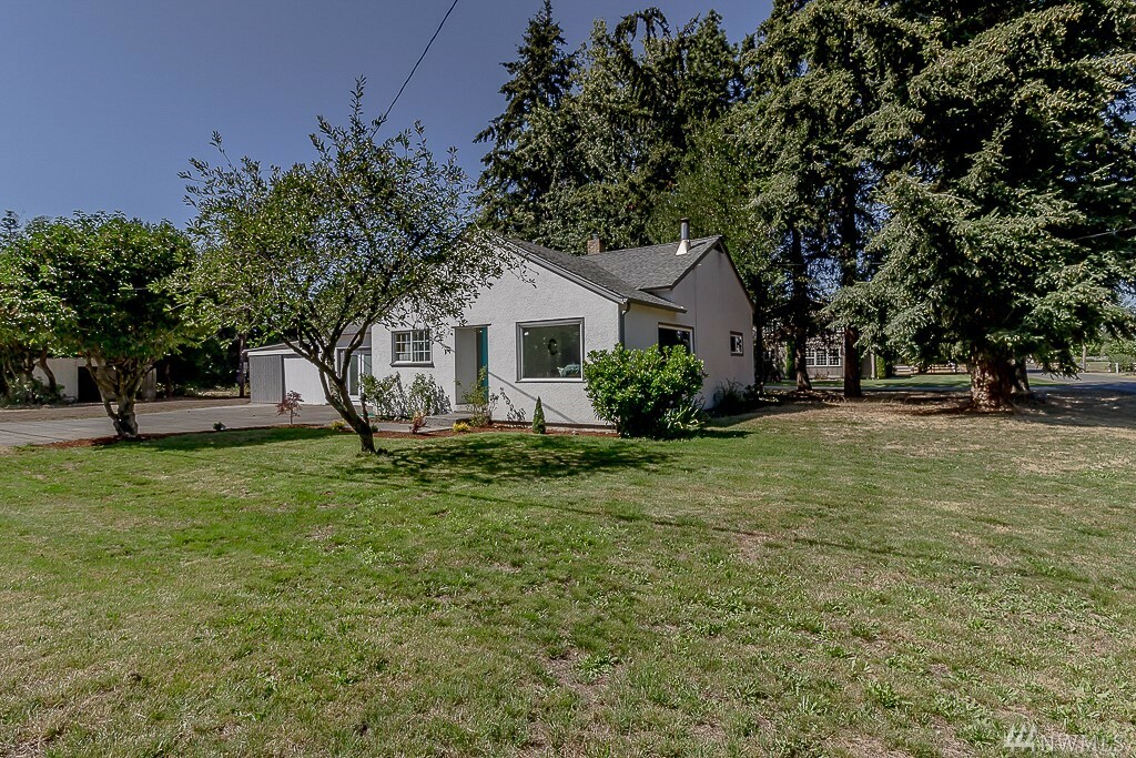 Property Photo:  306 W Pole Rd  WA 98264 