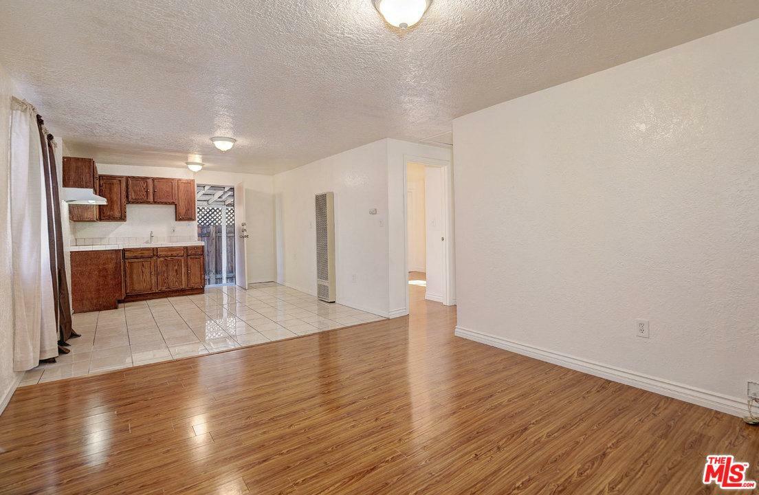 Property Photo: 7120 10th Ave CA 90043