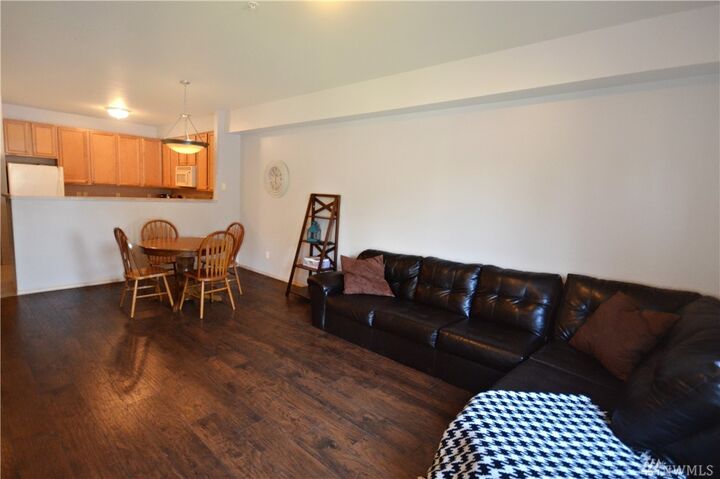 Property Photo:  500 Darby Dr 112  WA 98226 