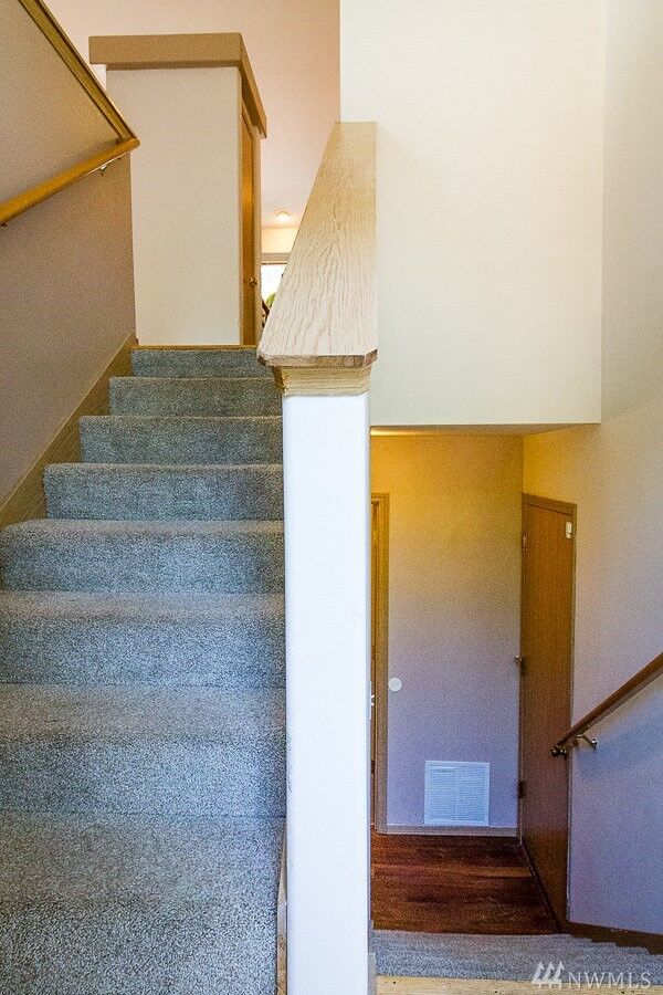 Property Photo: 910 127th St Ct E WA 98445