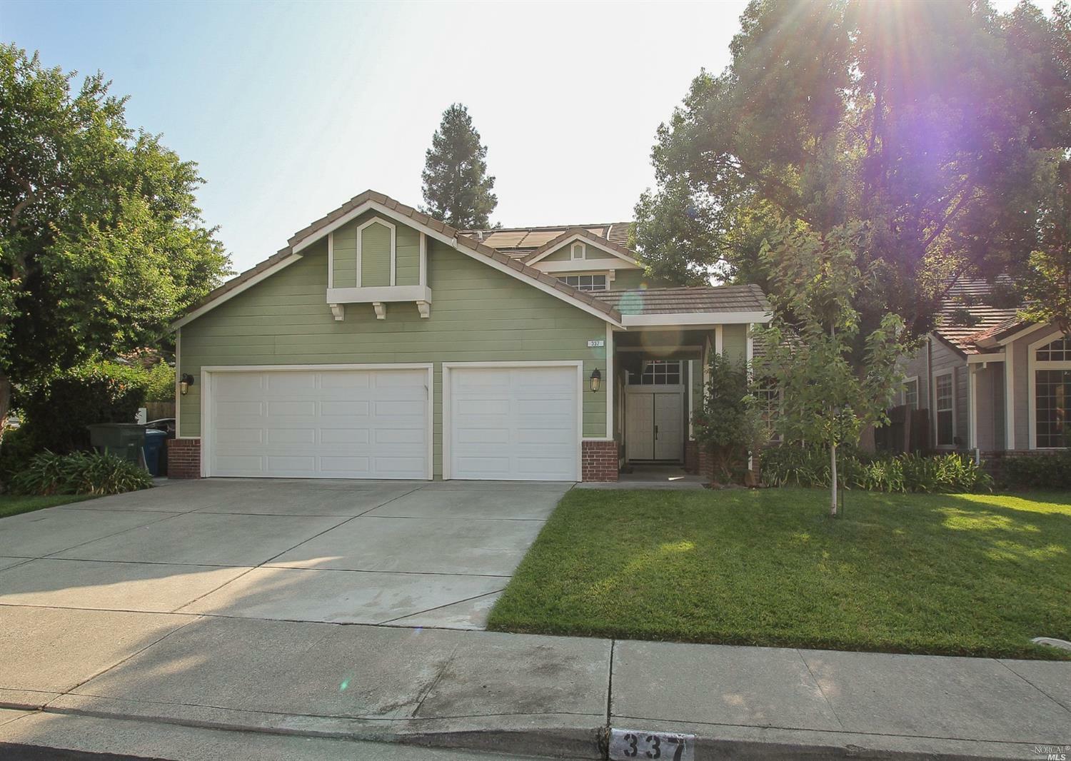 Property Photo:  337 Sussex Circle  CA 95687 