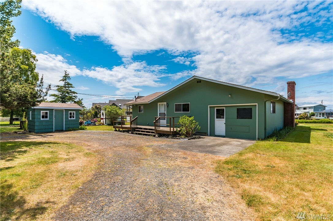 Property Photo: 3556 Shell St WA 98253