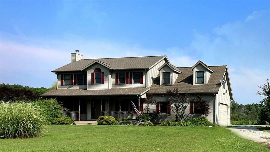 Property Photo: 8709 E 850 IN 46552