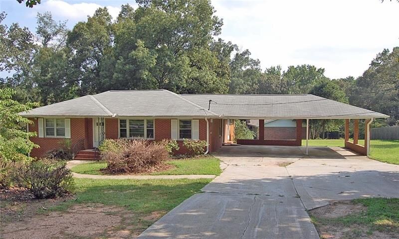 Property Photo: 413 Concord Road SW 30082