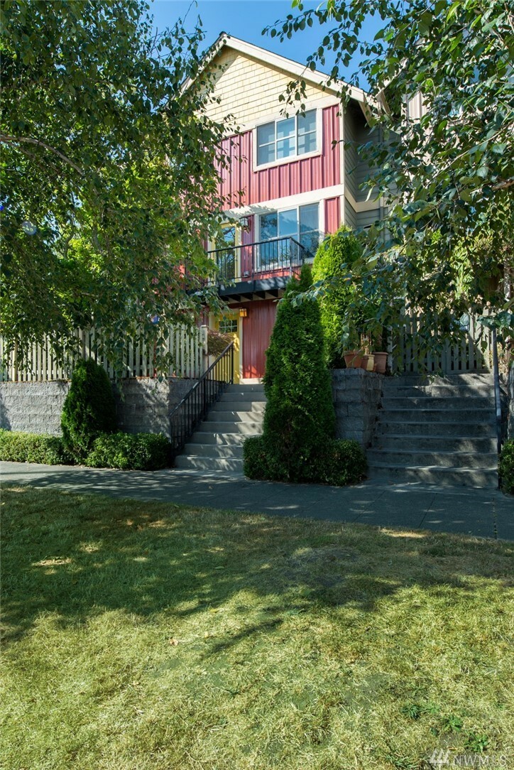 Property Photo:  848 NW 52nd St  WA 98107 