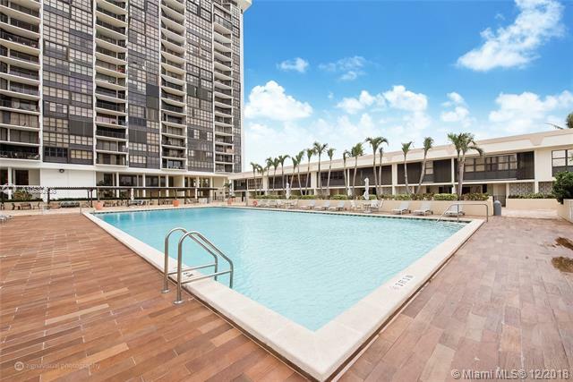 Property Photo:  1901 Brickell Ave B502  FL 33129 