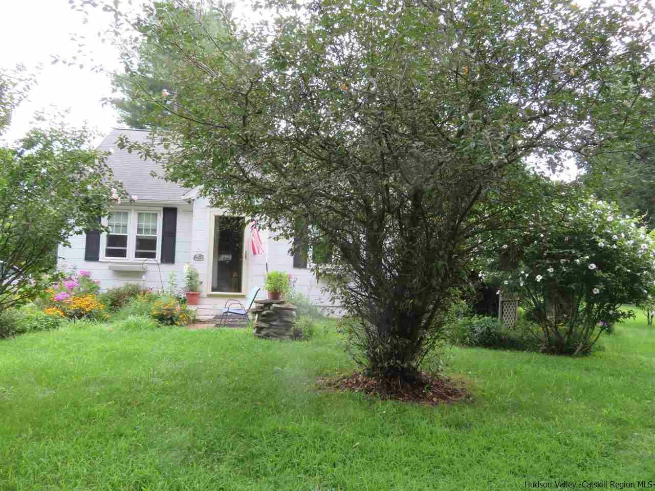 Property Photo:  193 Grove  NY 12486 