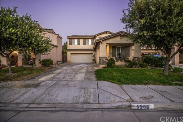 Property Photo:  3906 Albillo Loop  CA 92571 