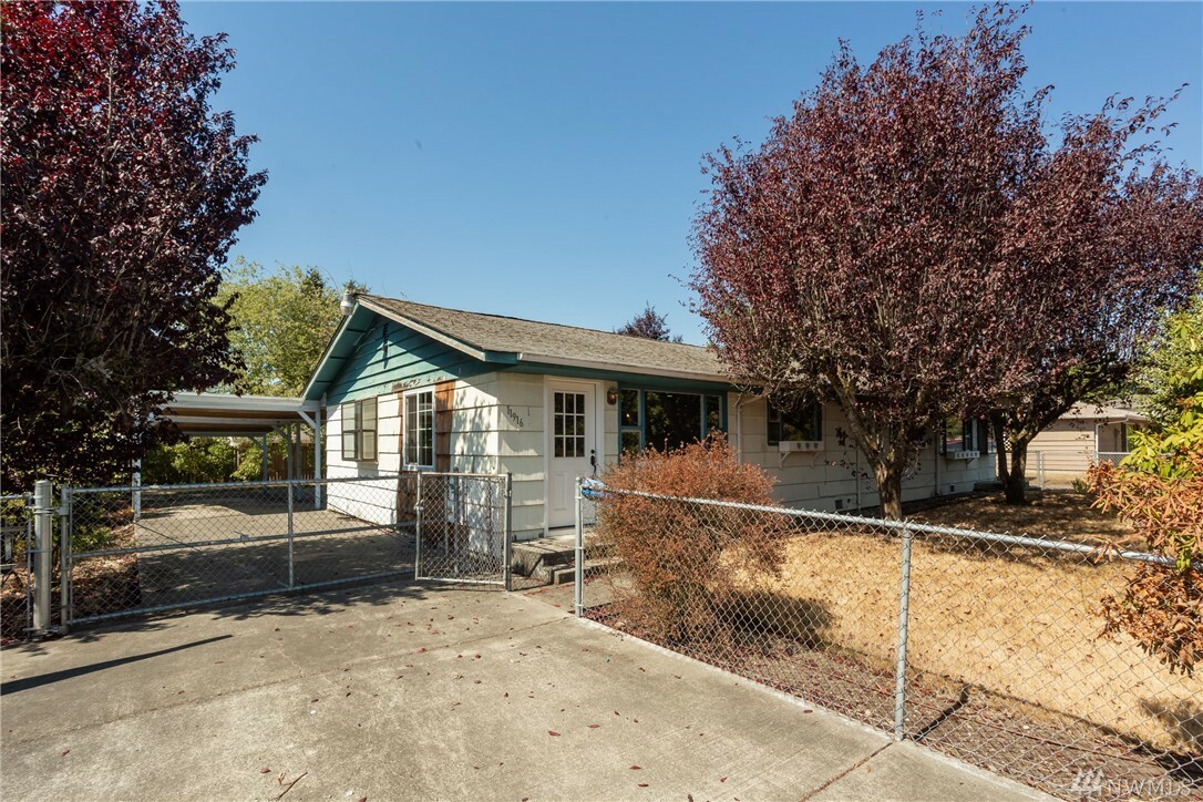 11916 Alaska St S  Tacoma WA 98444 photo