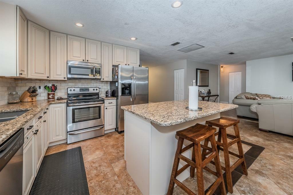 Property Photo:  7265 61st Avenue N  FL 33709 