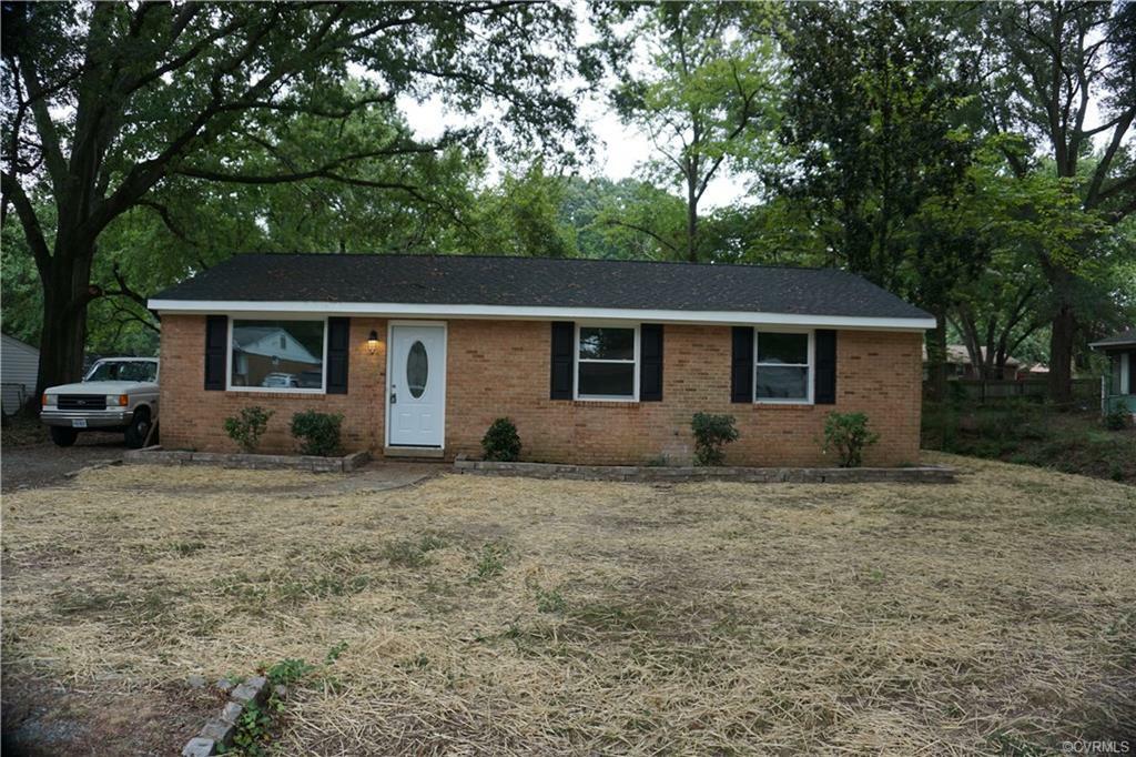 Property Photo:  6907 Strathmore Court  VA 23237 