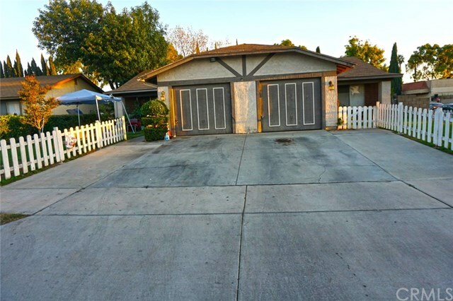 Property Photo:  8186 Zinnia Place  CA 92503 