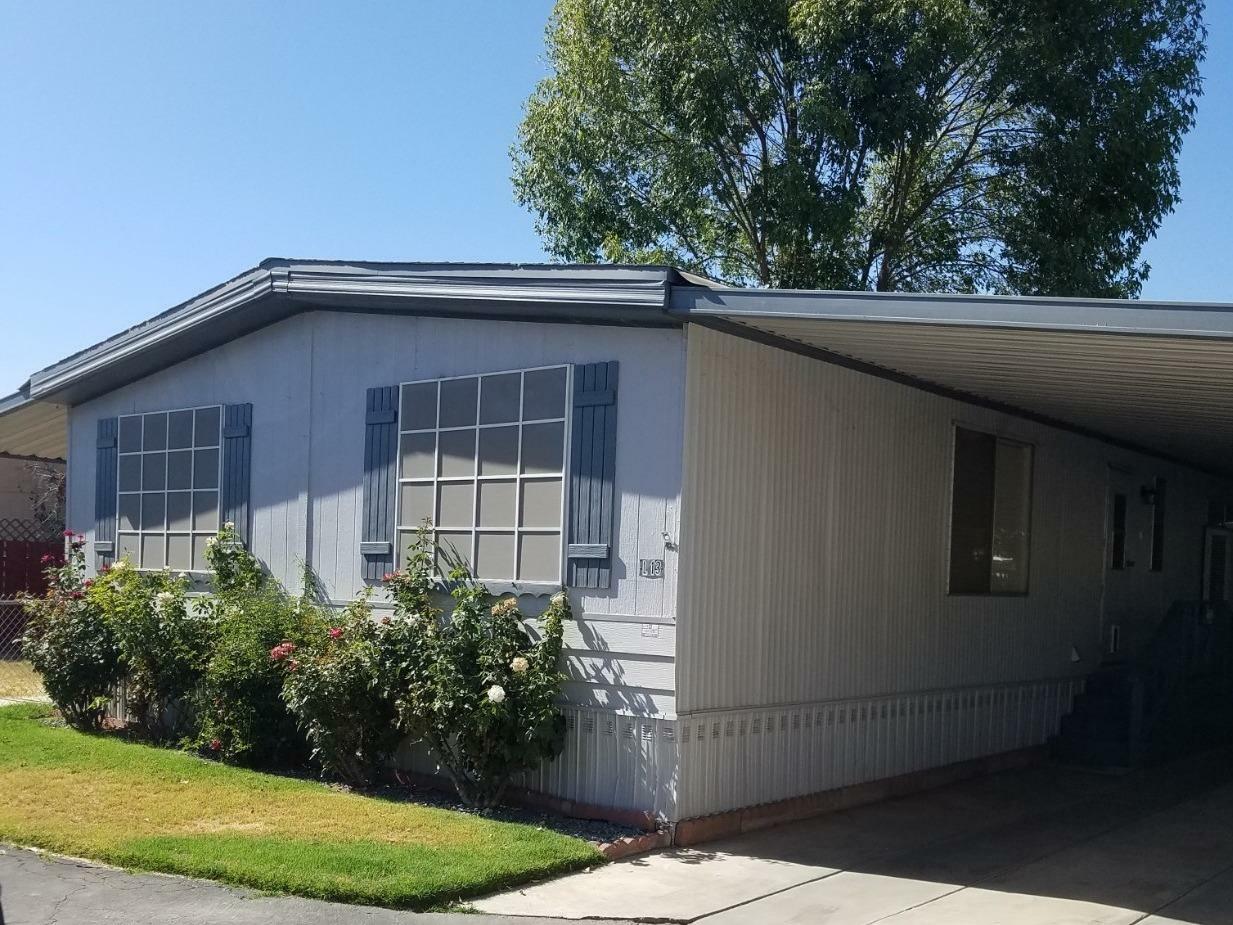 Property Photo:  2400 W Midvalley Avenue L13  CA 93277 