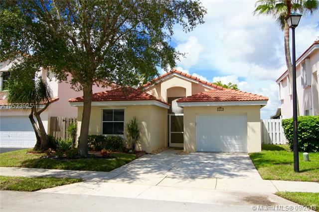 Property Photo: 8321 SW 44th Pl FL 33328