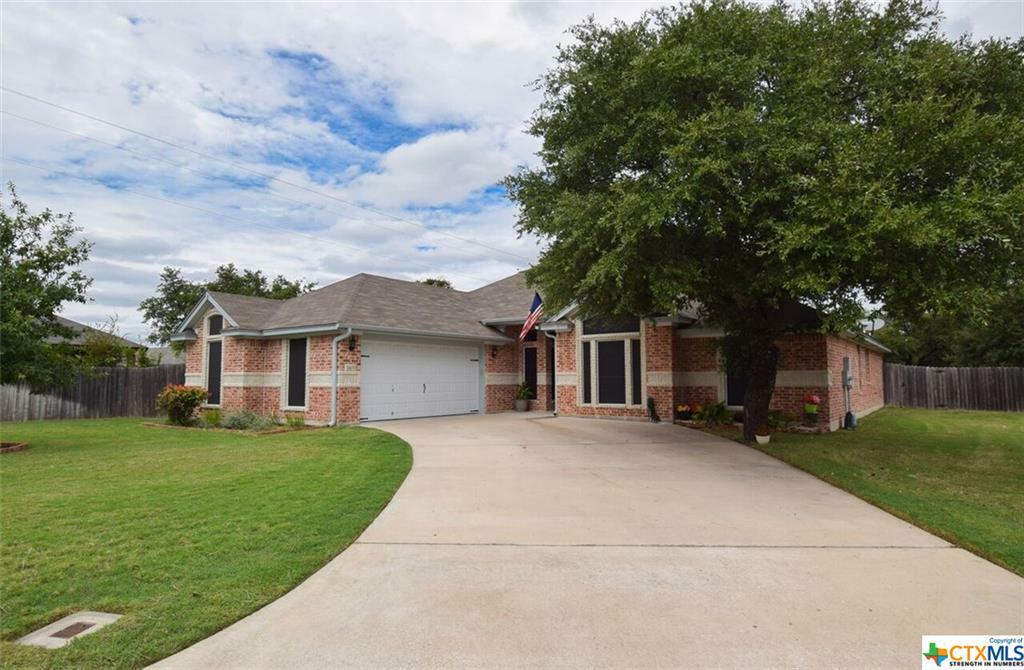 Property Photo:  1401 Saxon  TX 76548 