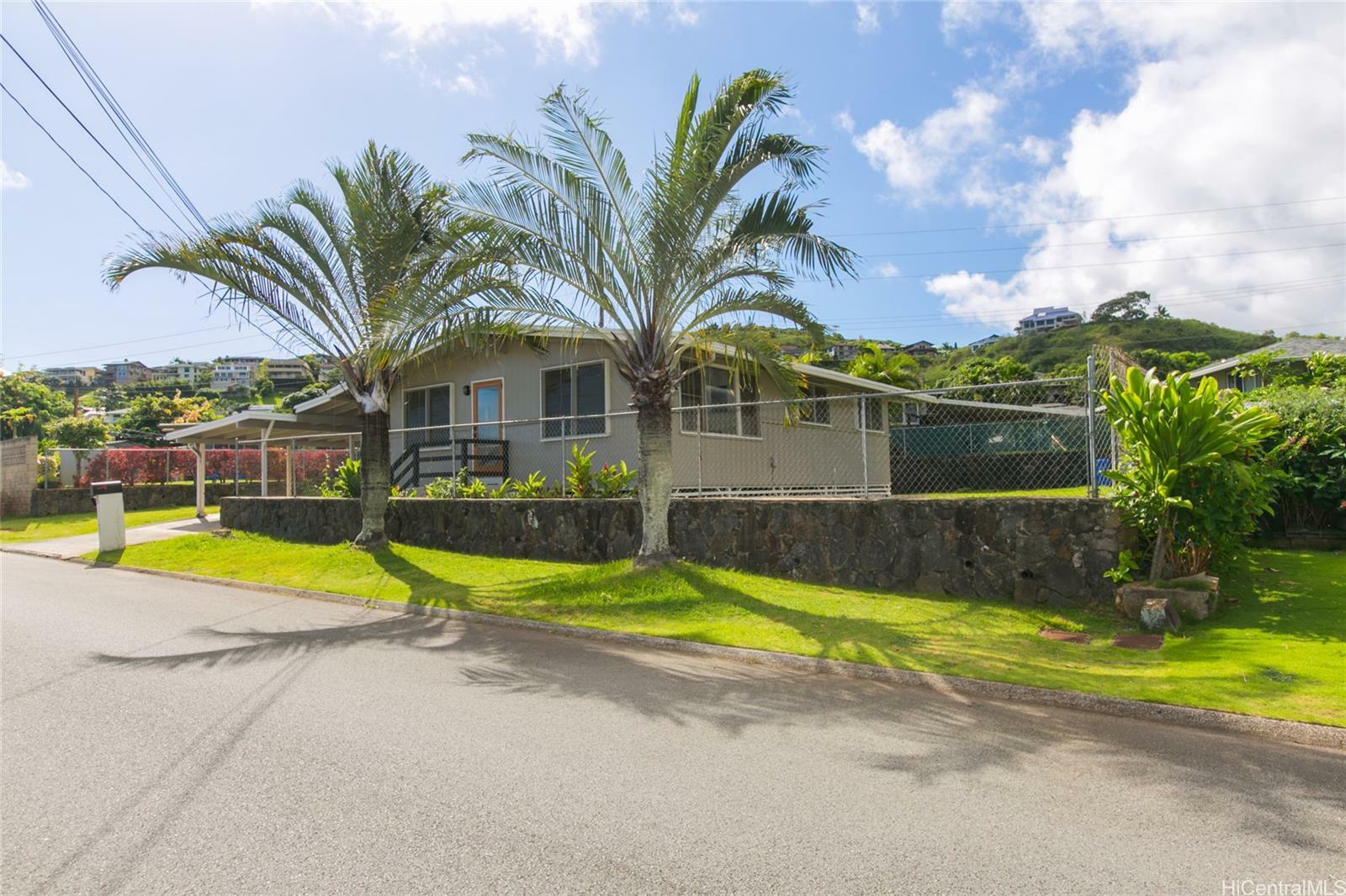 Property Photo: 1315 Akahai Street HI 96734
