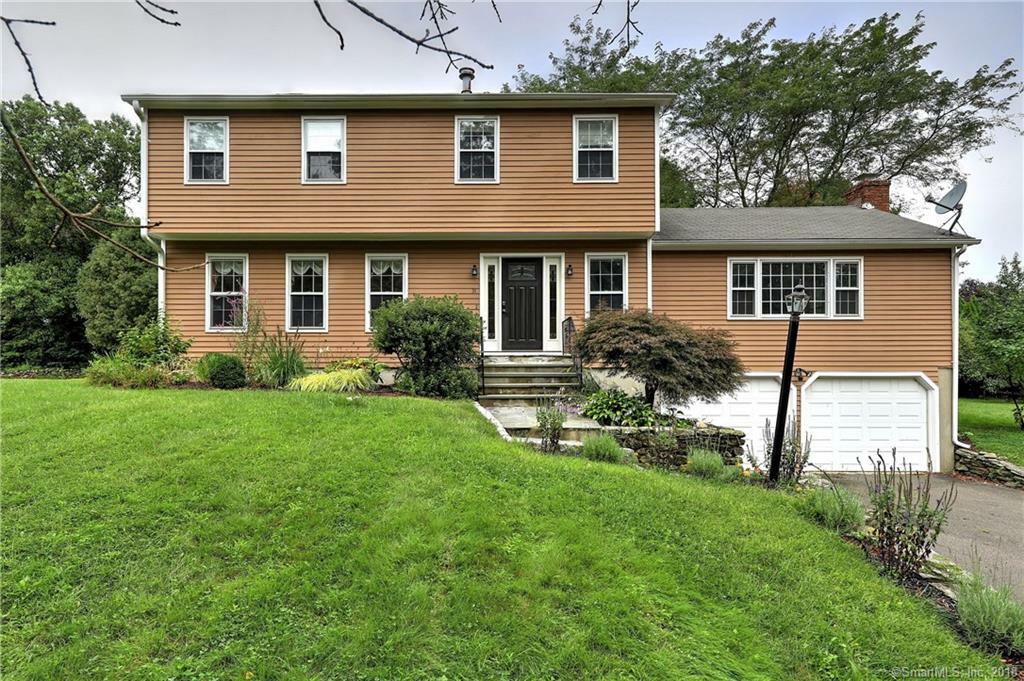 Property Photo:  31 Stable Ridge Road  CT 06468 