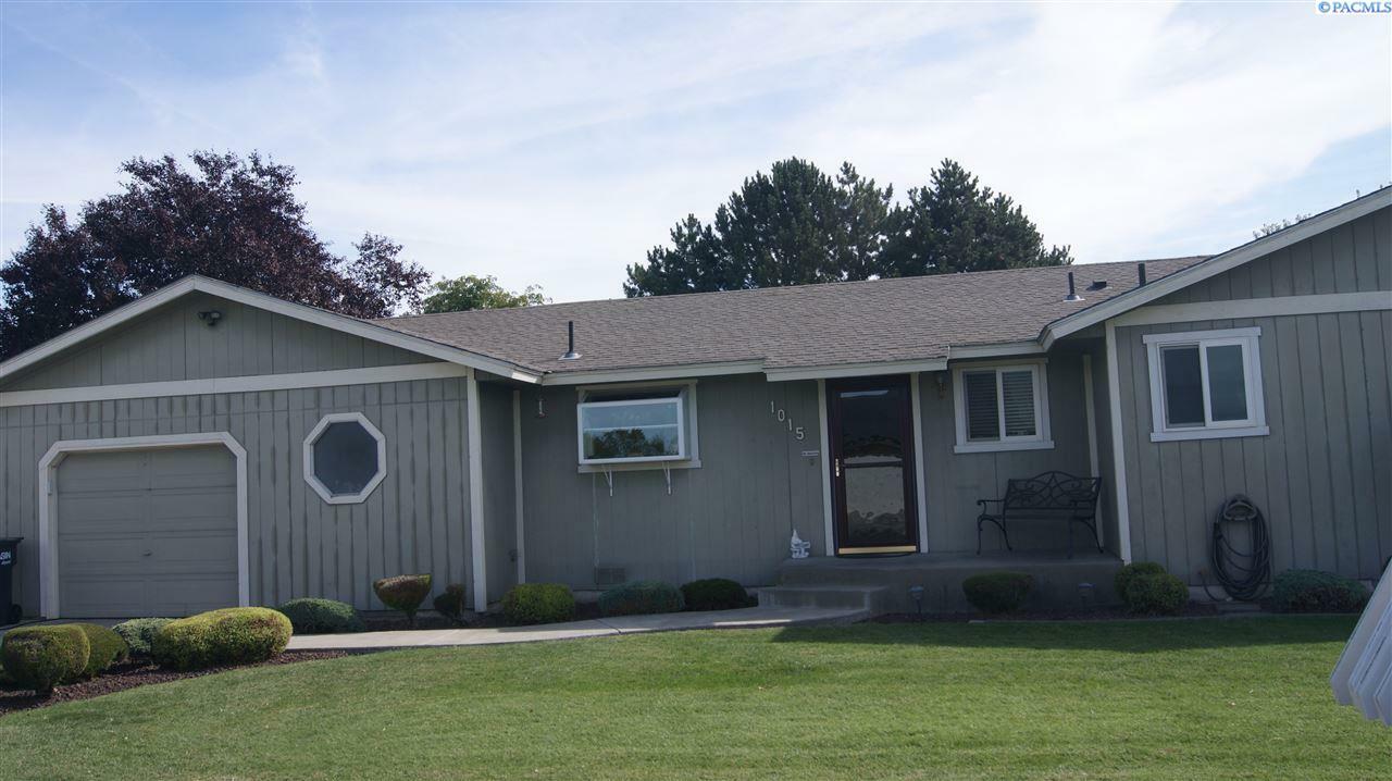 1015 N Road 56  Pasco WA 99301 photo