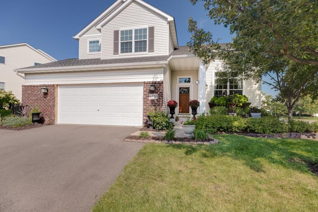 Property Photo: 6701 Danbury Curve MN 55379
