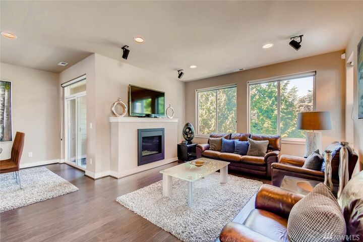 Property Photo:  12627 176th Place NE A  WA 98052 