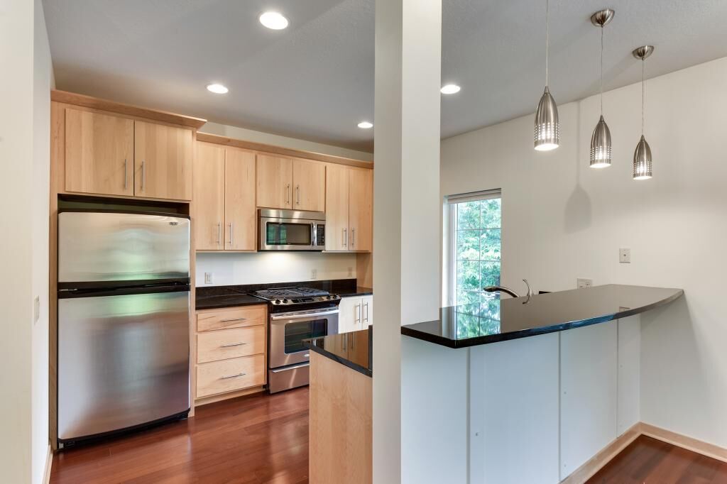 Property Photo: 1926 Pleasant Avenue 402 MN 55403