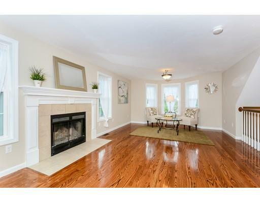 Property Photo:  3 Lilac Ln  MA 01607 