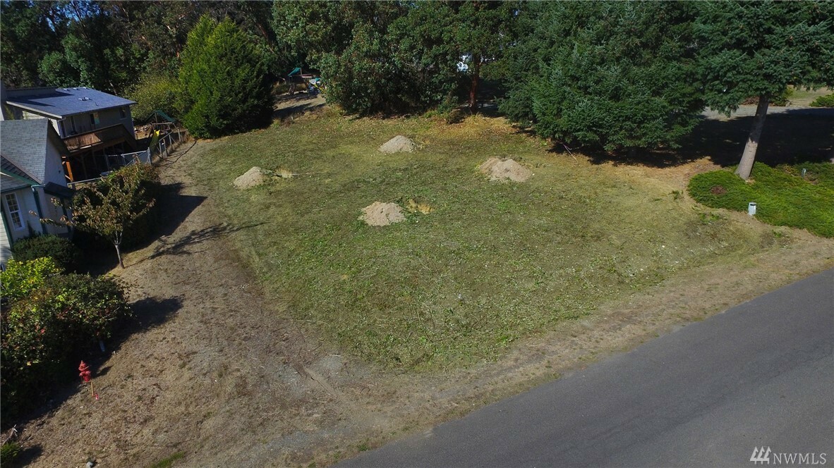 Property Photo:  78 Xx SW 259th Place  WA 98070 