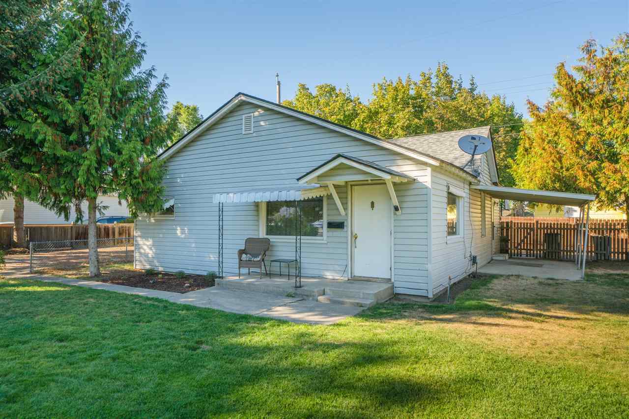 Property Photo:  1427 E Columbia Ave  WA 99208-2844 