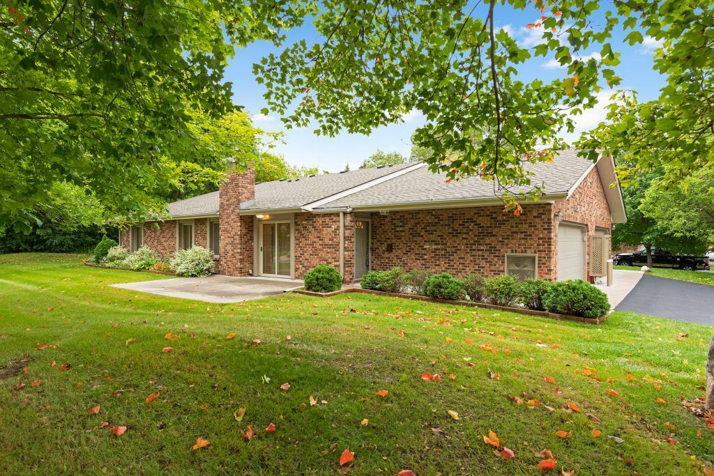 Property Photo:  1890 Ithaca Lane N  MN 55447 