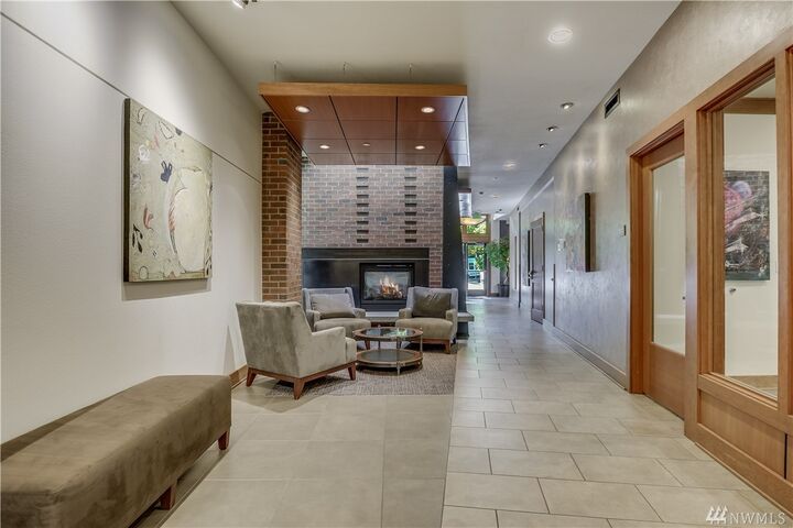 Property Photo:  5440  Leary Avenue NW 433  WA 98107 