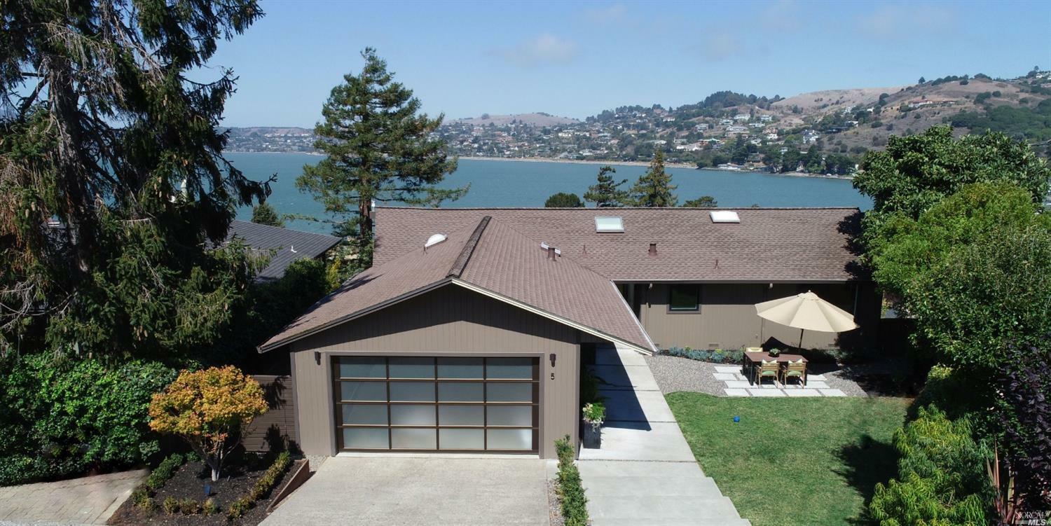 Property Photo:  5 North Point Circle  CA 94920 