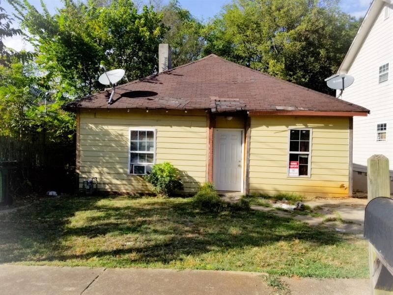 Property Photo: 257 Fletcher Street SW 30315